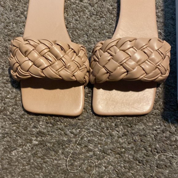 BAND NEW beautiful SHEIN mocha brown / nude slip in sandals - Picture 3 of 3